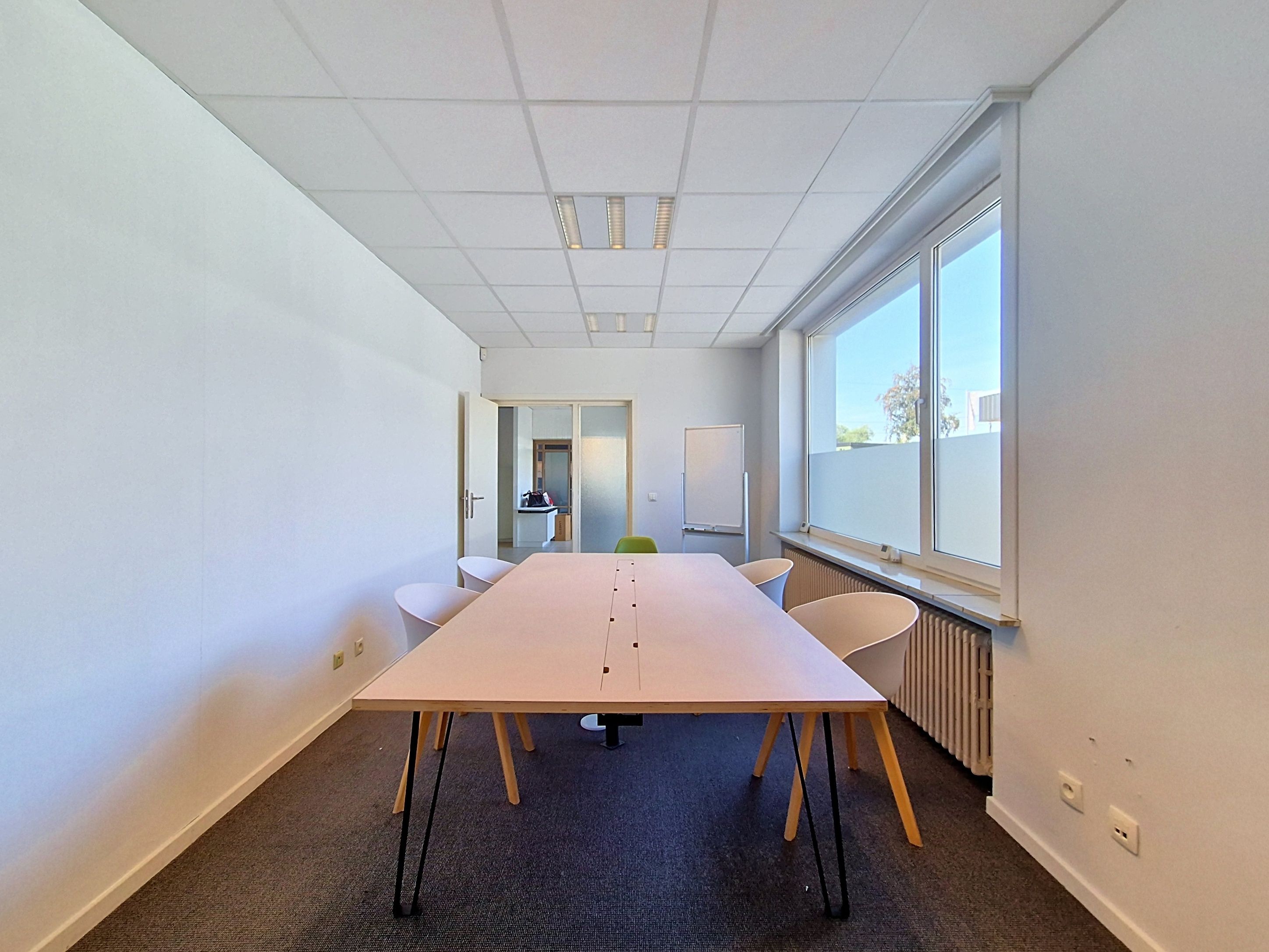 Moderne kantoren (14-106 m²) te huur aan N9 te Melle