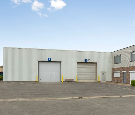 Magazijnruimtes te huur in industriezone Kuurne