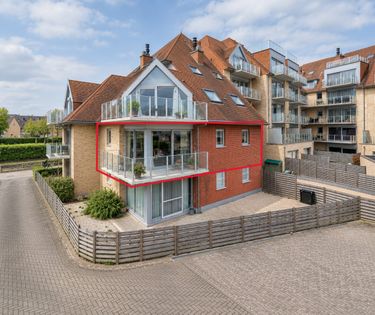 Appartement met twee slaapkamers en ruim terras te koop