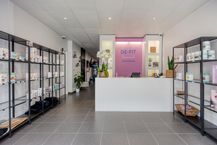 Propriété commerciale avec appartement à vendre à Tielt