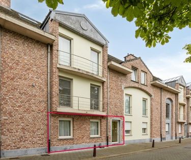 Gelijkvloers appartement met 2 slaapkamers te koop in Gooreind!