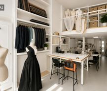 Karaktervol en lichtrijk handelspand van 58 m² met mooie vitrine in centrum Hasselt
