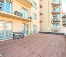 Instapklaar 3-slaapkamerappartement met terras te Oostende