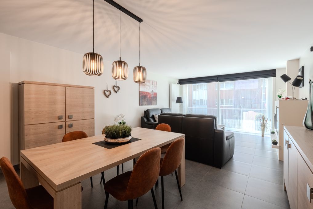 Instapklaar 3-slaapkamerappartement met terras te Oostende
