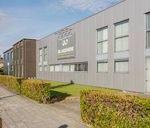 Bedrijfsgebouw met oppervlakte van ca. 4.550 m² te Meulebeke-Tielt