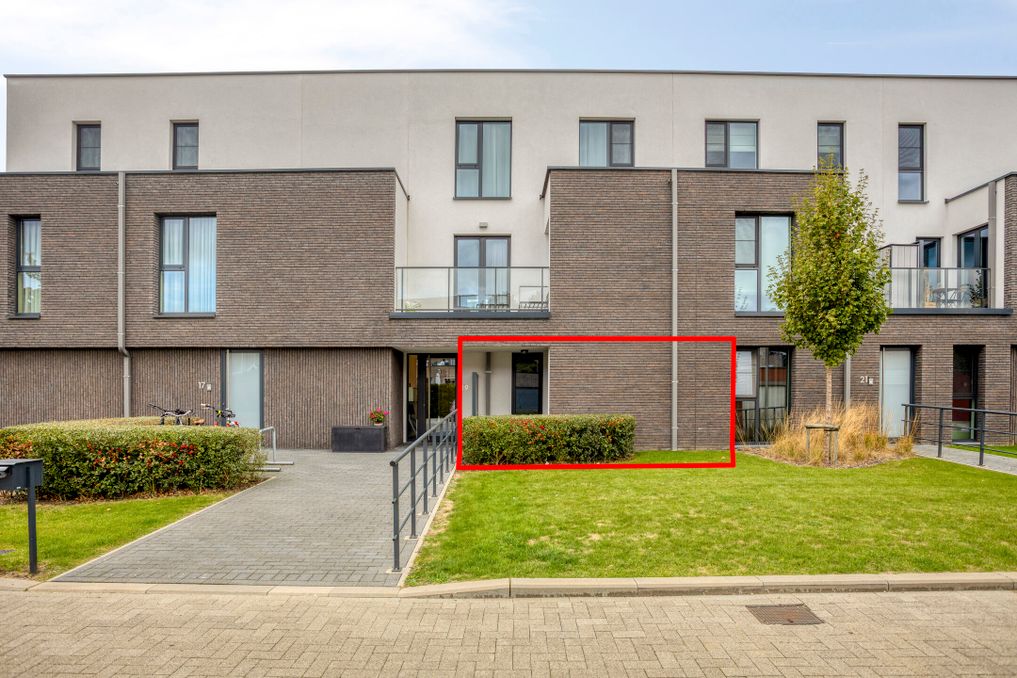 2-стая апартамент от 90 m²