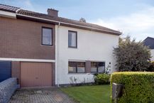 Goed gelegen, te renoveren huis te koop in Lichtaart