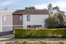 Goed gelegen, te renoveren huis te koop in Lichtaart
