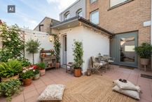 Lichtrijke woning met zonnig terras te Oostende
