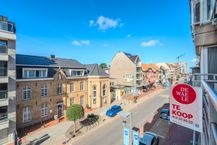 Appartement d'angle lumineux avec deux chambres au centre !