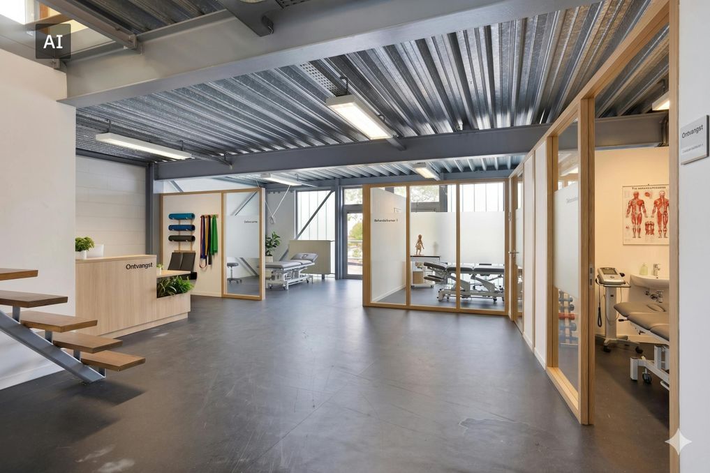Kantoor van ca. 367m² te koop in centrum Torhout