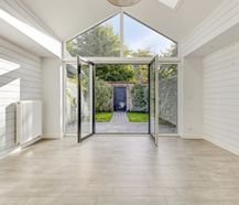 Instapklaar huis te koop met tuin inclusief garage in Brugge