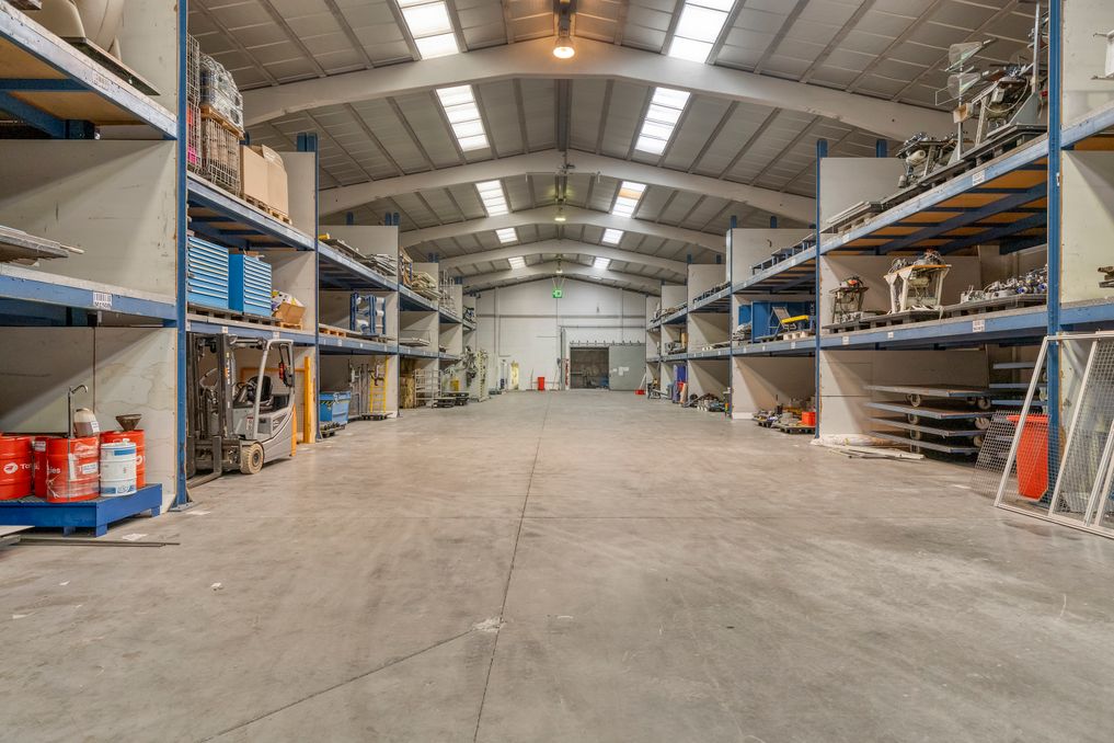 Magazijnruimte van ca. 2.000 m² in industriezone Kuurne