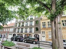Penthouse te huur in centrum Ieper met prachtig zicht over de stad.