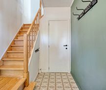 Gerenoveerde halfopen woning met tuin te koop in Gooreind!