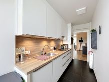 Lichtrijk appartement met 2 slaapkamers en garagebox te huur in Brugge 