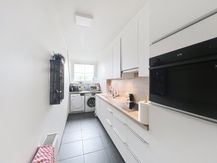 Lichtrijk appartement met 2 slaapkamers en garagebox te huur in Brugge 