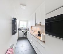 Lichtrijk appartement met 2 slaapkamers en garagebox te huur in Brugge