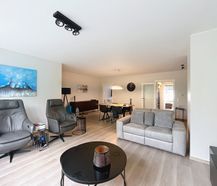 Lichtrijk appartement met 2 slaapkamers en garagebox te huur in Brugge