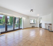 Appartement te koop met 2 kamers, terras en garage in Ieper
