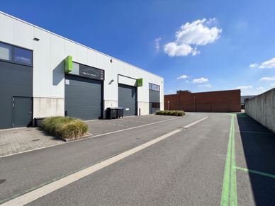 Warehouse for rent Assent