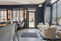 Handelspand te koop met terras en appartement in Loppem