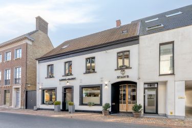 Overname van een restaurant met terras en woning in Oostkamp