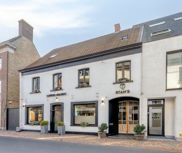Overname van een restaurant met terras en woning in Oostkamp