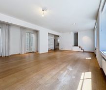 1 bedroom apartment in Brussels near Monnaie