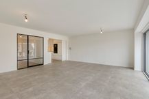 Volledig gerenoveerd appartement te koop in Roeselare 