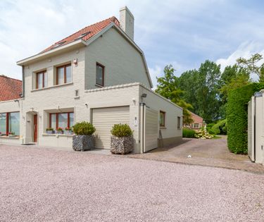 Espace commercial unique avec villa à Tielt