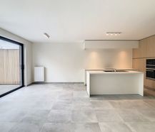 Recente woning met aangename tuin te huur te Marke