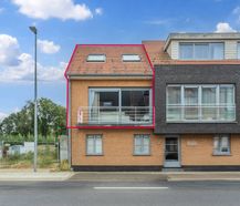 Instapklaar duplex 3 slaapkamer appartement te Bekegem
