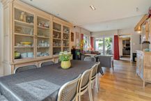 Half open woning met bijgebouw van 60 m2