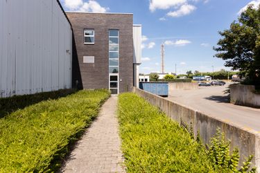 Gemeubeld kantoor (ca. 140 m²) te huur in Aalter