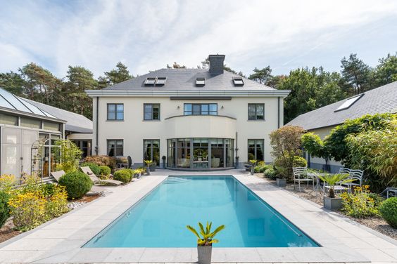 Villa te koop Genk
