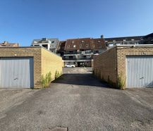 Afgesloten garagebox te koop te centrum Gistel