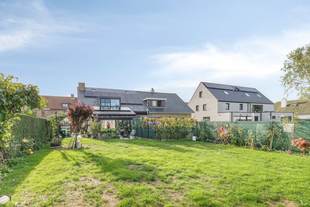 Huis met 3 slaapkamers en zonnige tuin te koop in Zeebrugge