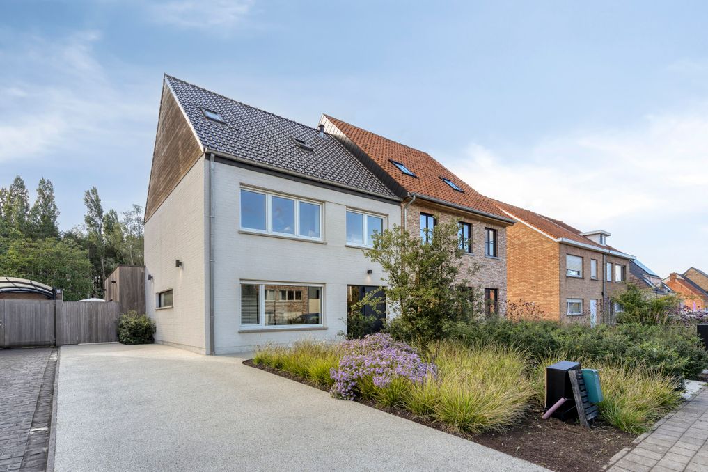 Energiezuinige woning met zwembad en EPC A in Sint-Andries
