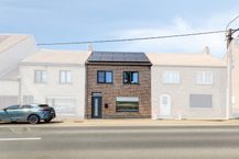 Huis op ca 1.000m² met 3 slaapkamers te koop in Torhout.