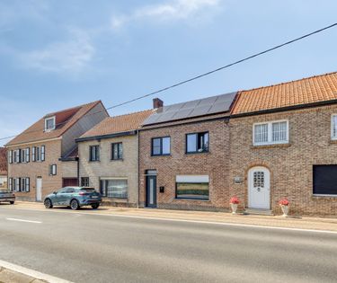 Huis op ca 1.000m² met 3 slaapkamers te koop in Torhout.