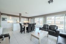 Appartement d'angle lumineux avec de grandes terrasses à vendre dans un emplacement privilégié !