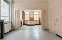 Ruime woning (9 slaapkamers) op een perceel van 1.608 m².