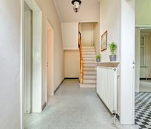 Ruime woning (9 slaapkamers) op een perceel van 1.608 m².