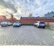 Garagebox met automatische poort te huur in centrum Aalter