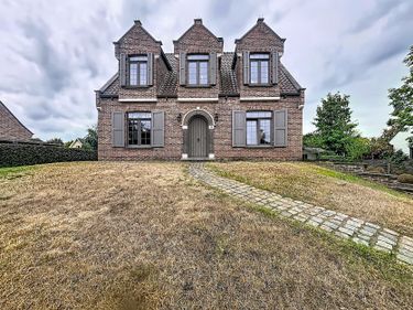 Karaktervolle gezinswoning op toplocatie te koop in Eeklo