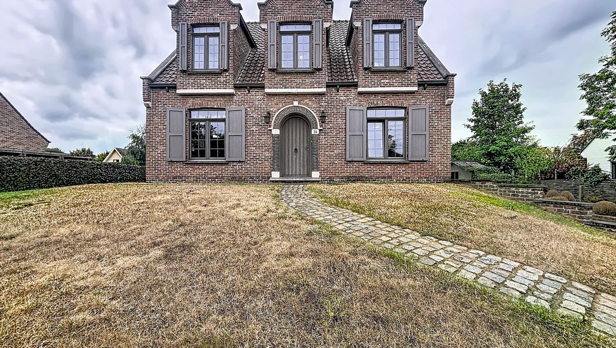 Karaktervolle gezinswoning op toplocatie te koop in Eeklo
