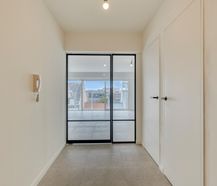 Volledig gerenoveerd appartement te koop in Roeselare
