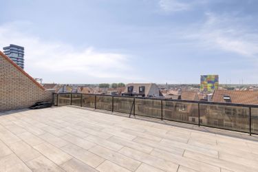 Appartement te koop met  terras vlakbij het strand te Heist
