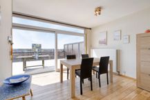 Appartement te koop met  terras vlakbij het strand te Heist
